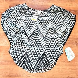NWT Belle du jour sheer  small blouse